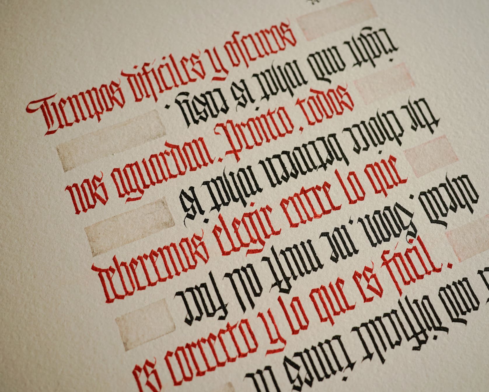 Alex Gomis detalle composicion caligrafia gotica